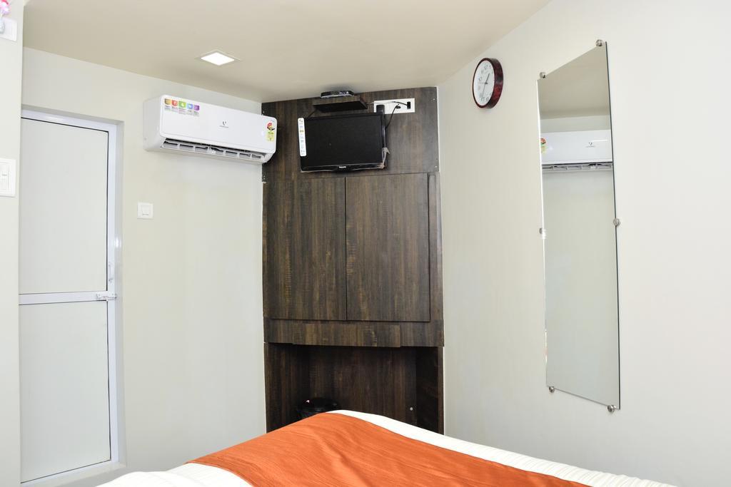Premier Inn Mumbai Exterior foto